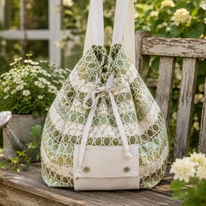 Scrap Lab Rucksack Nähmuster, Kordelzug PDF, Patchwork Bucket Bag Tutorial, Gesteppte Projekttasche Muster, Handgefertigter Rucksack