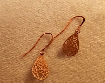 Handcrafted lightweight filigree copper earrings