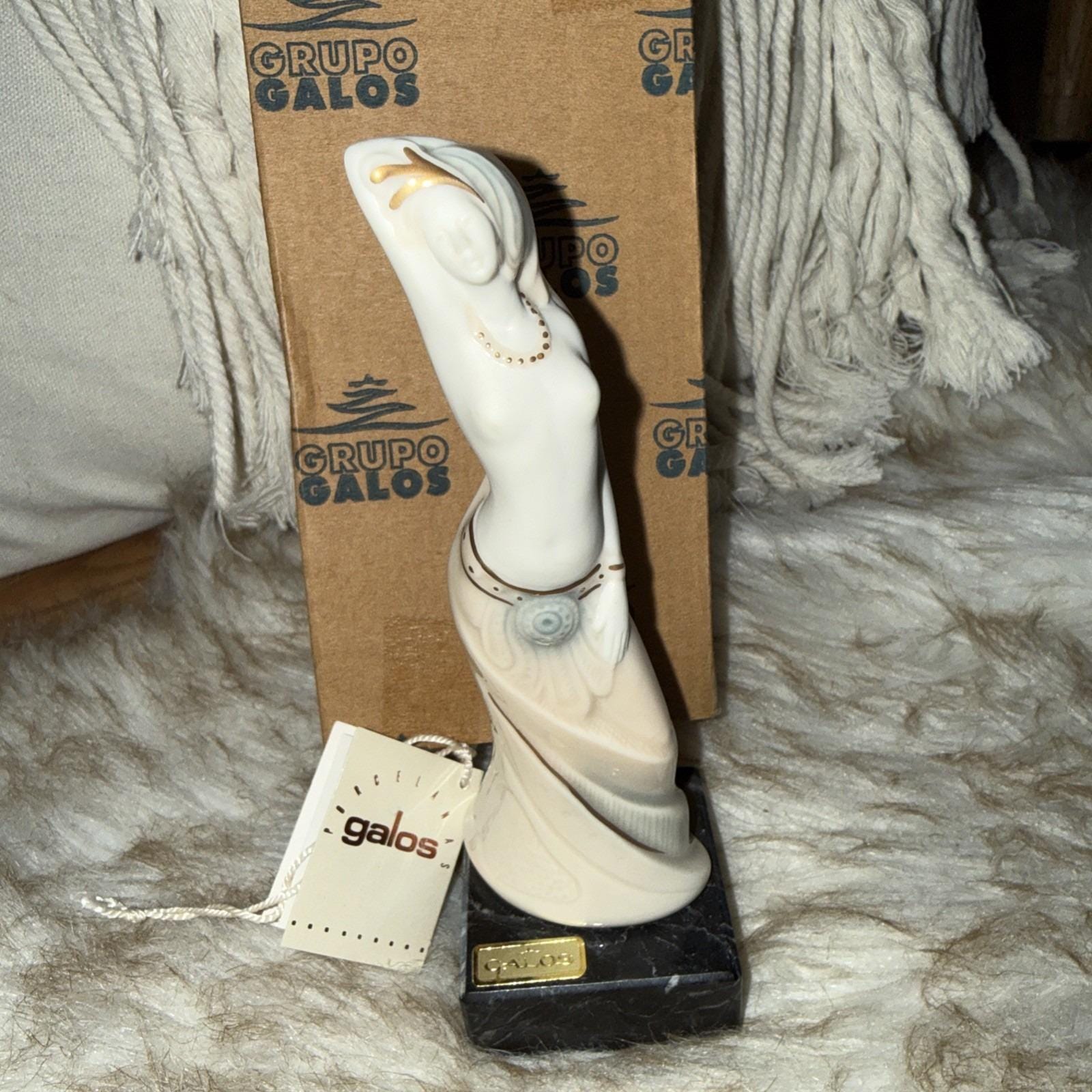 ガロス(galos)  フィギュリン 置物 Galos Porcelain Figurine - Etsy