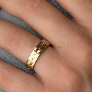 Faceted Gold Mans Wedding Band: 14k Yellow Gold Two Twines Diagonal Pattern Modern Everyday Wear Minimalist Statement Band Ring