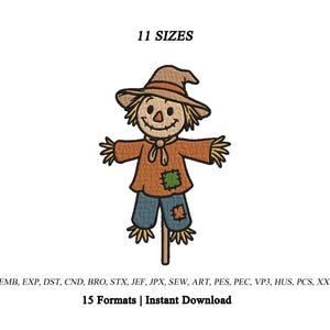 Peut inclure: Un motif de broderie représentant un épouvantail portant un chapeau et une chemise marron avec un pantalon bleu, incluant une pièce verte sur la chemise et une pièce orange sur le pantalon. Le texte 11 SIZES et 15 FORMATS | INSTANT DOWNLOAD avec extensions.