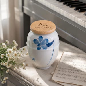 Urna conmemorativa de cerámica personalizada para mascotas, 7 oz de cenizas florales, homenaje personalizado con nombre.