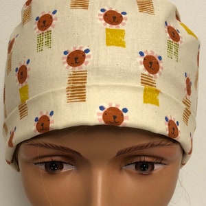 Lions. Adjustable, Fold Up Scrub Hat.
