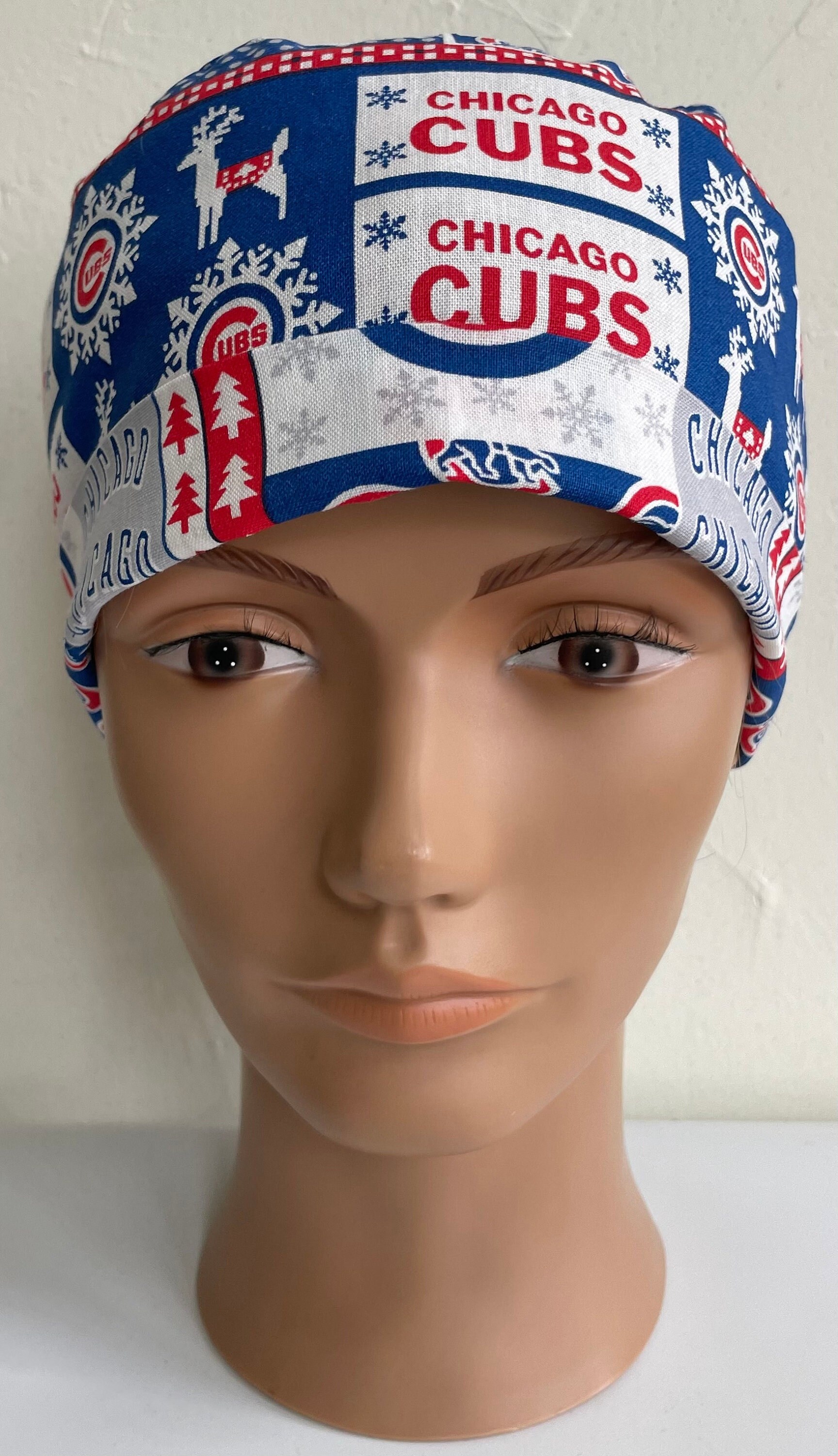 シカゴ カブス ウィンター ホリデー スクラブ ハット - 調節可能な