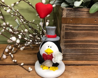 Valentine's Day Balloon, Penguin Sculpture, Gifts for Him, Gift for Her, Penguin with Balloon, Valentines Day, Valentine Gift, Penguin, Love