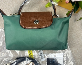 Longchamp Mini Dark Green Crossbody-Tasche mit abnehmbarem Schultergurt, Damen-Nylon-Einkaufstasche, ein Geschenk für sie.