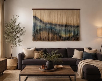 Groot tapijt van dip-dye-wol, terracottakleuren, vezelkunst houten panelen