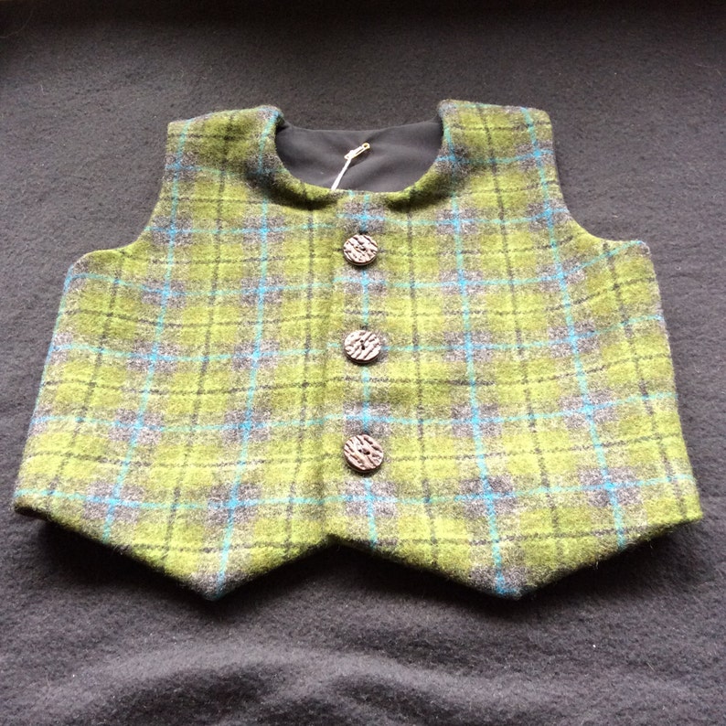 Scottish wedding. Scottish baby 18-24m tweed waistcoat Green Tartan Tweed Waistcoat Scottish waistcoat with faux stag horn buttons