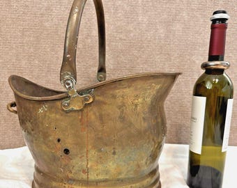 Vtg Large Brass Coal Log Bucket Scuttle W/ Swing Handle