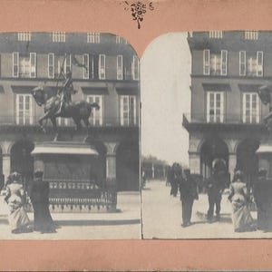 Carte postale stéréo Place jeanne d'Arc Paris vers 1900