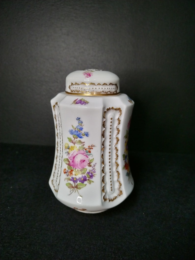Boîte à thé florale antique en porcelaine peinte à la main, France x379 image 1