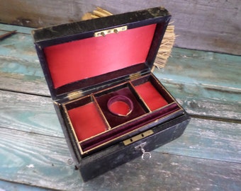 French Antique Jewelry Box Case with the original Key t642