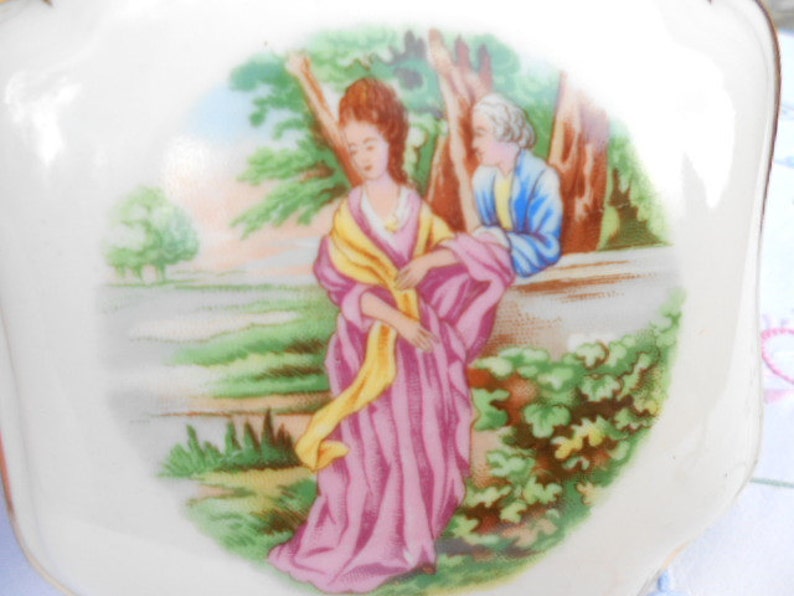 Limoges Porcelain Vintage French Trinket Box A101 image 3