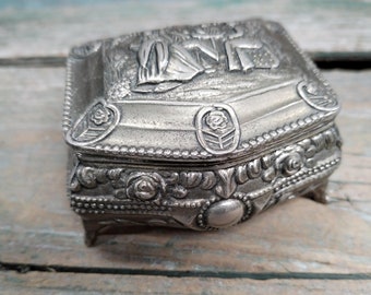 French Vintage Pewter Jewelry trinket Box x74