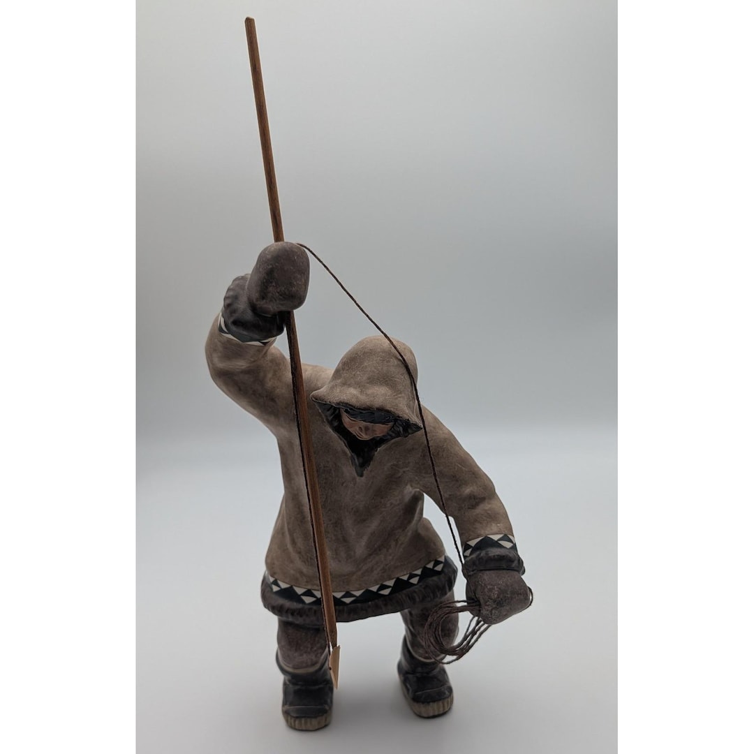 C. Alan Johnson 1962 Inuit Hunter Figurine AD 34 Vintage Alaskan Art ...