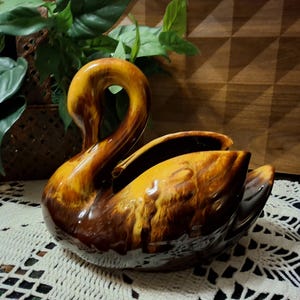 Vintage Blue Mountain Pottery Swan Planter, Harvest Gold Drip Glaze MCM Ceramic Bird Figurine, Canadian Art Pottery, Retro Plant Pot Canada