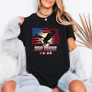 Retro Bald Eagle Top, America 250 T-Shirt, Vintage US Flag Gear, 1776-2026 Patriot Tee, Fourth Of July Present For Dad Patriot Tee immagine 8