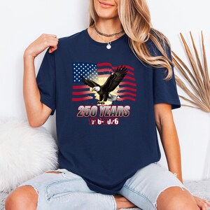 Retro Bald Eagle Top, America 250 T-Shirt, Vintage US Flag Gear, 1776-2026 Patriot Tee, Fourth Of July Present For Dad Patriot Tee immagine 6