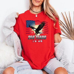 Retro Bald Eagle Top, America 250 T-Shirt, Vintage US Flag Gear, 1776-2026 Patriot Tee, Fourth Of July Present For Dad Patriot Tee immagine 4