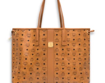 MCM リバーシブル リズ ショッパー、コニャック モノグラム レザー ショルダーバッグ