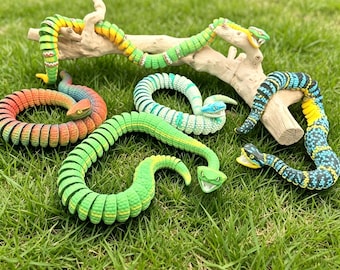 3D Printed Articulated Wagler’s Viper Snake Toy, Extra Long Posable Fidget Reptile Gift
