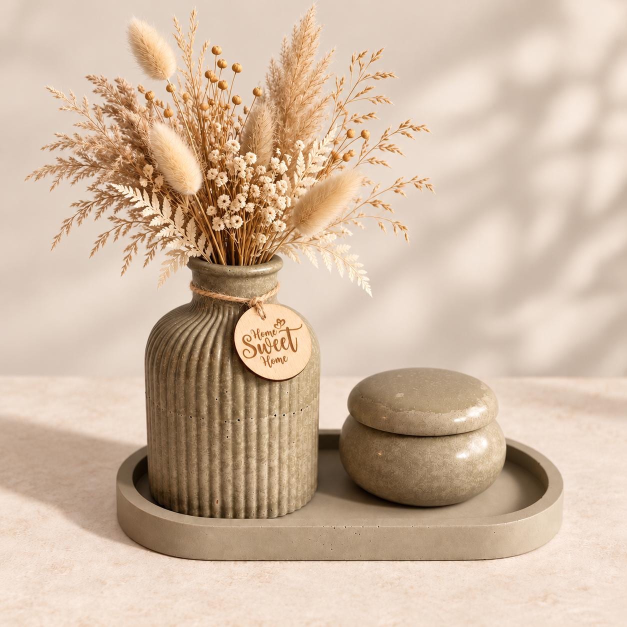 Von hand getöpferte vase