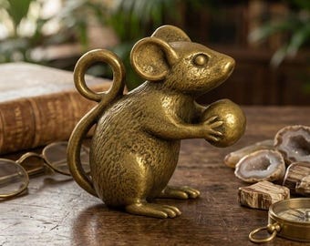 Antique Brass Mouse Figurine – Mini Animal Desk Decor, Vintage Collectible Gift