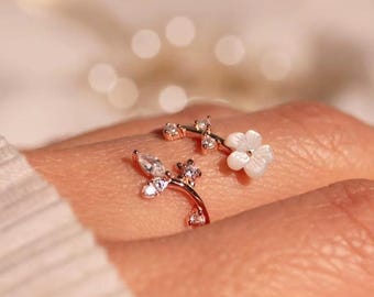 Bague fleur réglable en zircone | Jonc ouvert doré scintillant pour femme