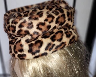 Vintage Leopard Hat 1950s 60s Round Leopard Print Fur Pillbox Hat Rockabilly Mod Edie Sedgwick 19.5 in.
