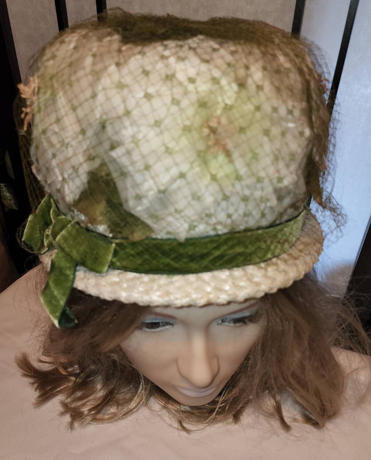 Vintage Bubble Hat 1960s High Round Cream Straw Floral Bubble Hat Green