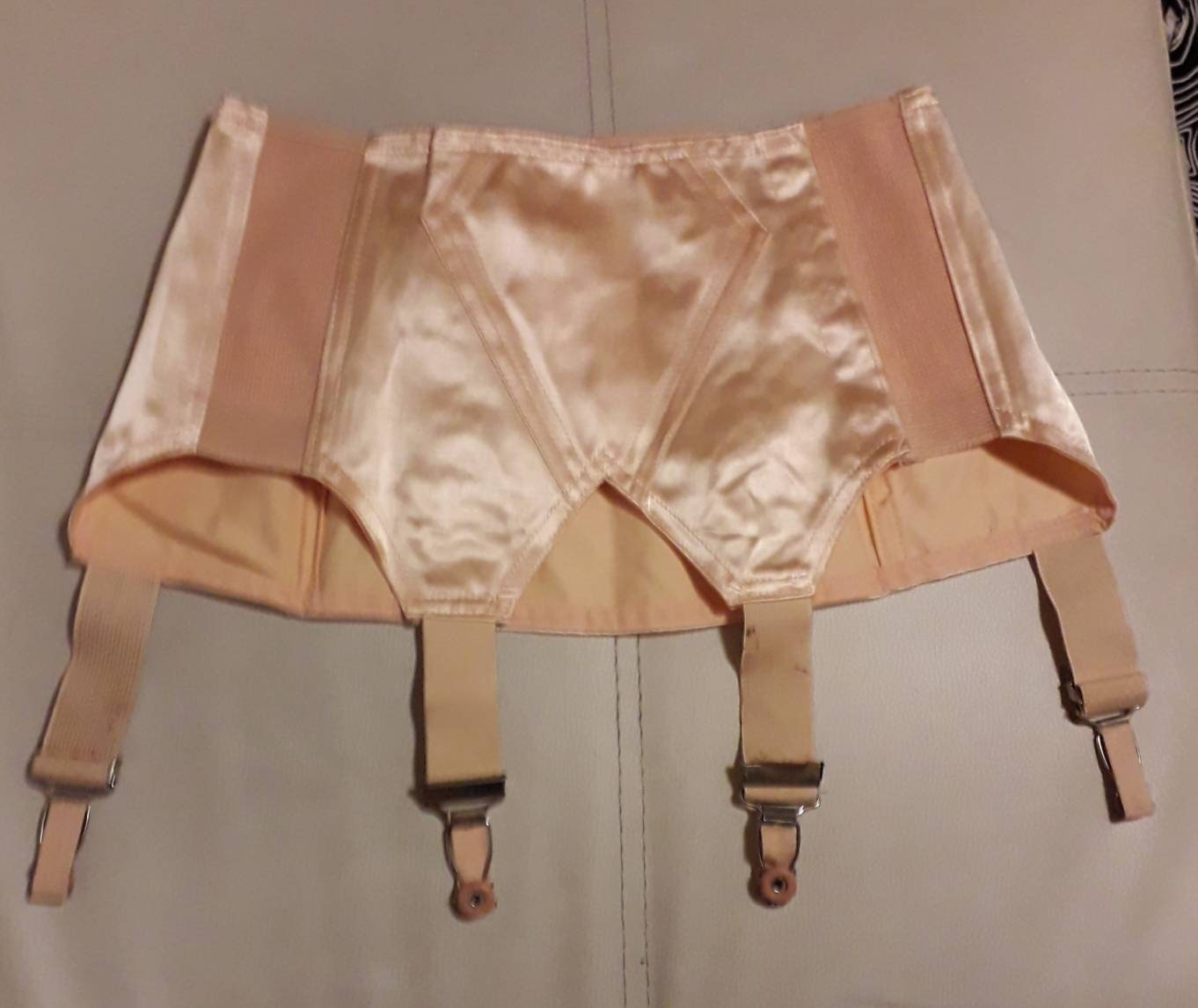 Unworn Vintage Girdle 1950s Pink Satin Open Bottom Girdle Garter Belt In Box German Pinup