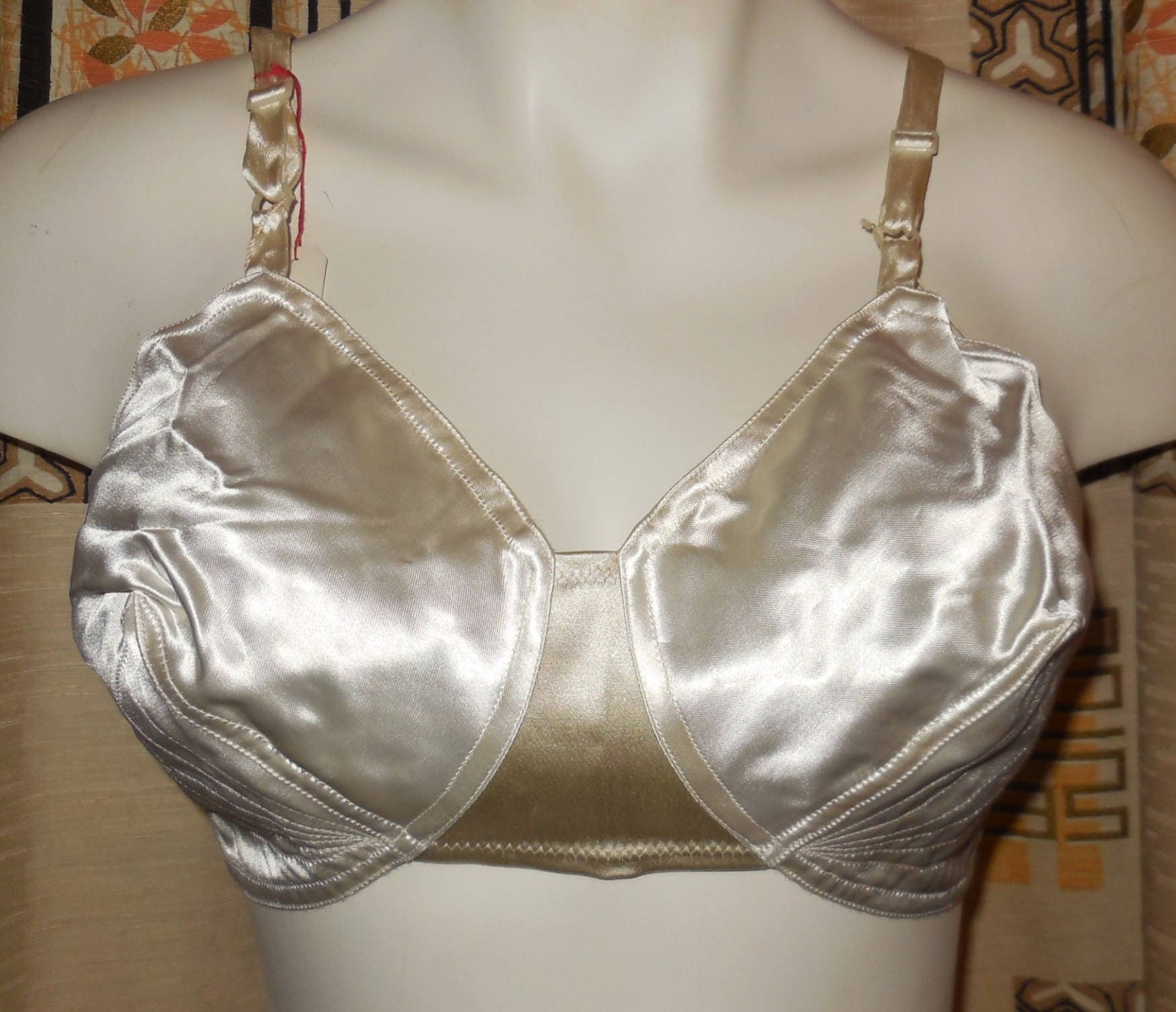 DEADSTOCK Vintage Bra 1940s 50s White Satin French Bra Art Deco NWT
