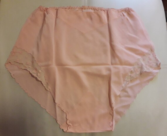 Vintage 1930s Panties Peach Silk Rayon Embroidered