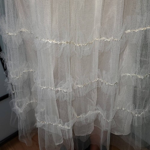 Vintage 1950s Dress White Tulle Net Ruffle Bouffant Sweetheart Bust Boning Prom Wedding Bridal Dress Mid shops Century Rockabilly M