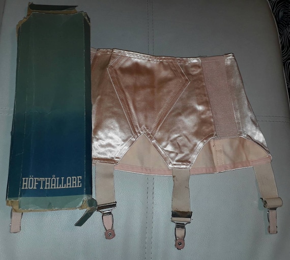 Unworn Vintage Girdle 1950s Pink Satin Open Bottom