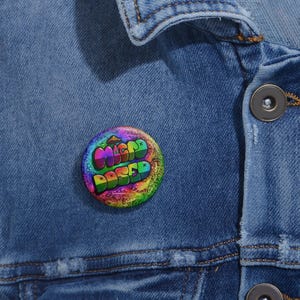 Trippy Mushroom - Pin Button - Beme Creationz