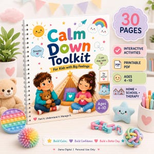Op de afbeelding: Een spiraalgebonden Calm Down Toolkit boek voor kinderen met grote gevoelens, met illustraties van twee kinderen, een tent en een zon. De kaft vermeldt 30 pagina's en leeftijd 4-10 jaar. Accessoires: pop-it speelgoed, pluche ster en fidgets.