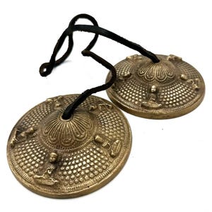 Tibetansk mässings Tingsha – Fem Buddhor – ca 9,5 cm