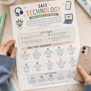 Op de afbeelding: Een wit werkblad getiteld Safe Technology met secties voor Let's Talk, Role Play Scenarios en Helpful Reminders. De pagina bevat illustraties van een koptelefoon, laptop, smartphone en plant, met tekst over online veiligheid.