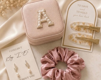 Bridesmaid Proposal Gift Box Set, Personalized Jewelry Box, Maid of Honor Gift, Bridal Shower Keepsake Box, Satin Scrunchie, Pearl Earrings
