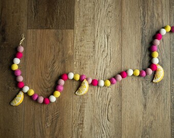 Handmade Felt Pom Pom Garland with Lemon Slices | Summer Kitchen Decor