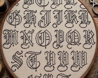Padrão de ponto cruz do alfabeto gótico, letras caligráficas do inglês antigo (6 cm) (Download em PDF)