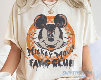 Retro Micky Vampire Fang Club Disney png, Micky Nicht So Scary Party, Disneyland Halloween Familienausflug png, Disney Halloween 2026 png