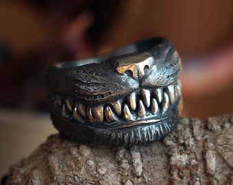 Cheshire Cat Smile, Double Silver Ring