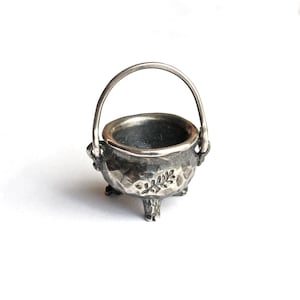 Kocioł Czarownicy, wisiorek, srebro próby 925