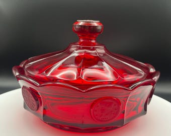 Cukierniczka Fostoria Ruby Red Coin Glass, szklana misa z lat 60. XX wieku (6,25 cala)