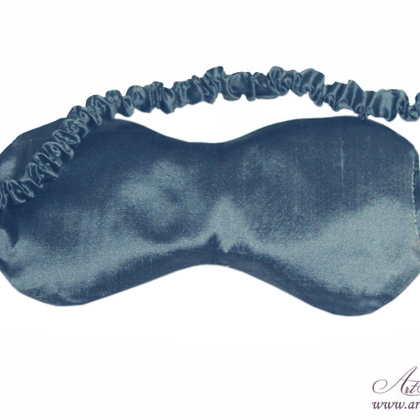 Dream sleeping mask made of pure silk with organic filling