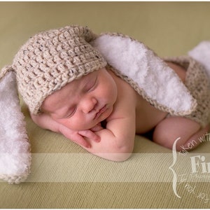 Adorable Baby Girl Easter Bunny Crochet Hat & Diaper Cover Set – Gray, 0-6 Months, Photo Prop