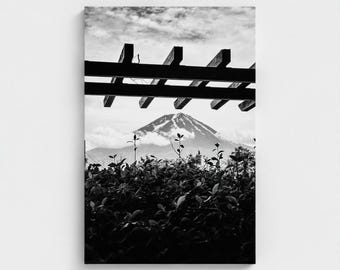Mount Fuji Canvas Print – Black & White Japan Landscape Photography, Minimalist Monochrome Trellis View
