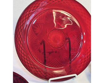 Zestaw 6 talerzy obiadowych Cristal D'Arques w kolorze rubinowo-czerwonym, wzór gwiazdy, 10 cali